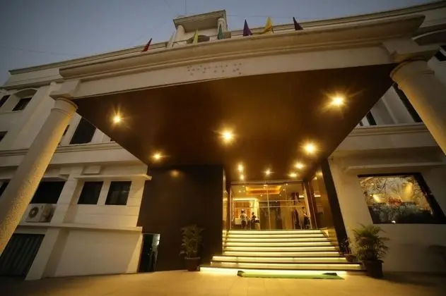 Four Season Recreation Hotel and Spa