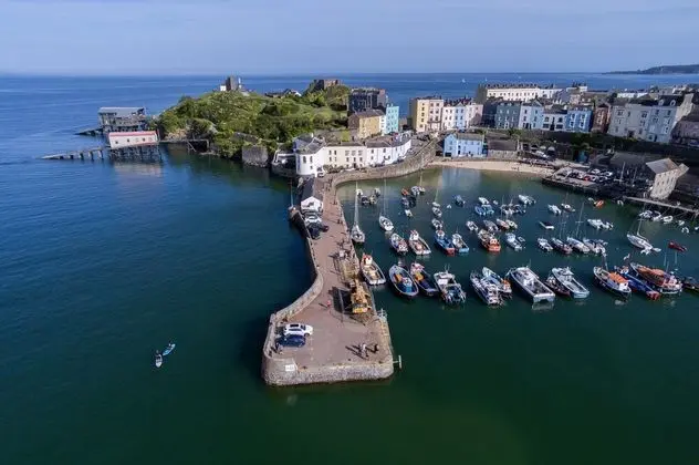 Four Seasons - 1 Bedroom  - Tenby