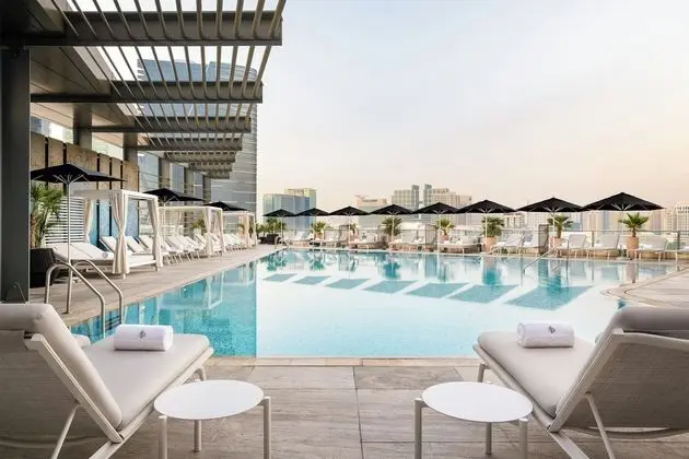 Four Seasons Hotel Abu Dhabi at Al Maryah Island - Havuz