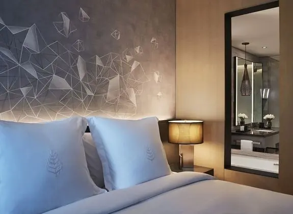 Four Seasons Hotel Bengaluru at Embassy One - Oda