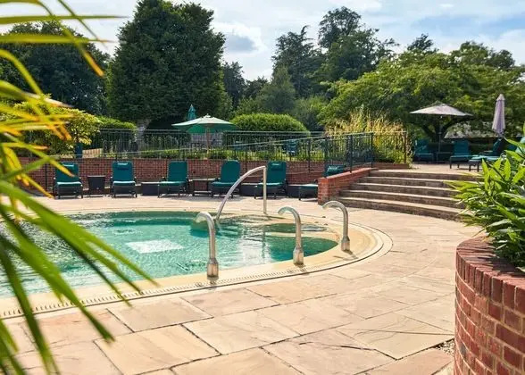 Four Seasons Hotel Hampshire - Havuz
