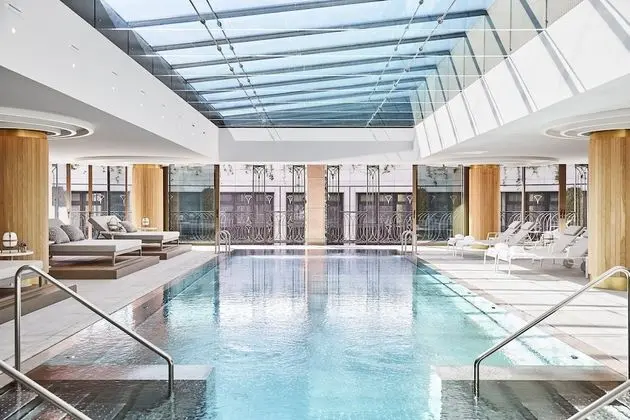 Four Seasons Hotel Madrid - Havuz