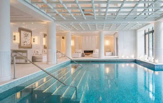 Four Seasons Hotel Megeve - Havuz