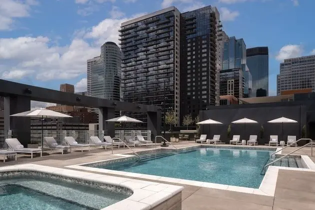 Four Seasons Hotel Minneapolis - Havuz