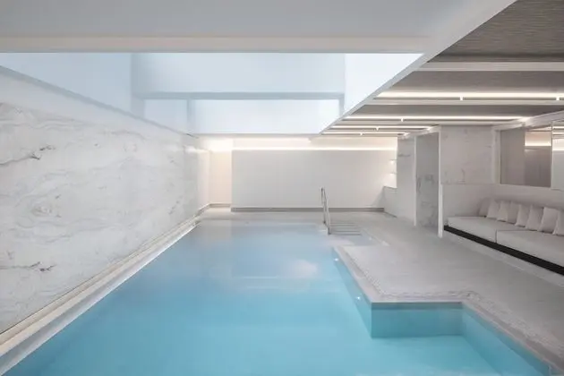 Four Seasons Montreal - Havuz