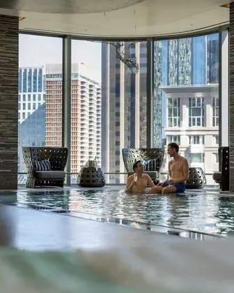 Four Seasons Hotel One Dalton Street, Boston - Havuz
