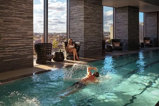 Four Seasons Hotel One Dalton Street, Boston - Havuz