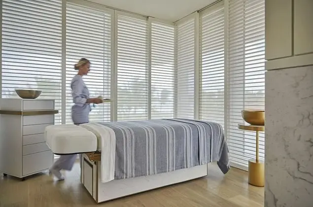 Four Seasons Hotel at The Surf Club - Spa