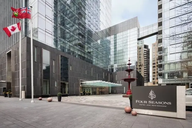 Four Seasons Hotel Toronto - Dış Mekan
