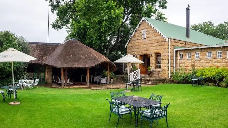 Fouriesburg Country Inn - Dış Mekan