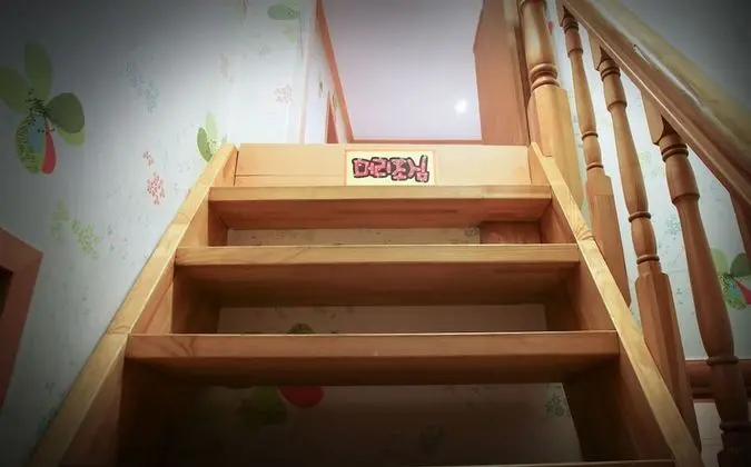 Fourseason Pension - İç Mekan