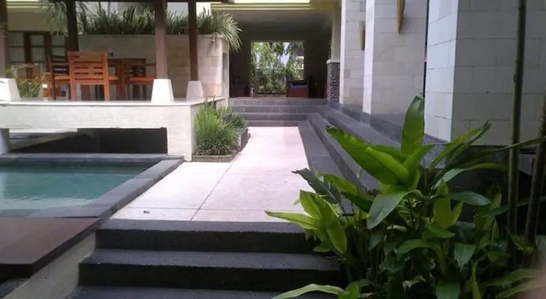 Fourteen Roses Beach Hotel - Havuz