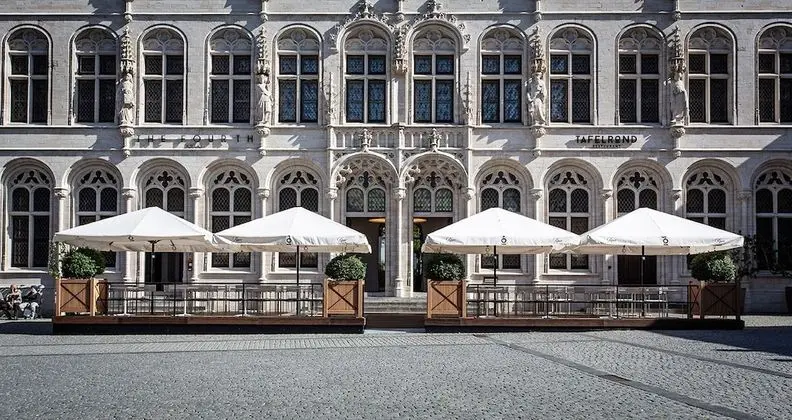 Hotel The Fourth - Tafelrond