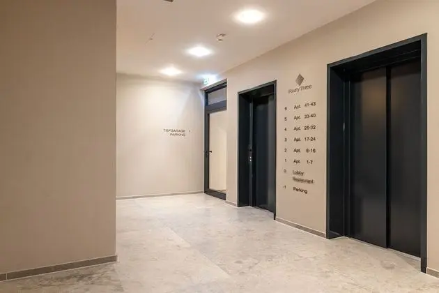 Fourty Three Luxury Serviced Apartments - Lobi