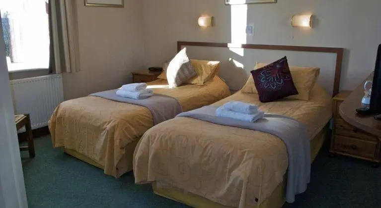 The Fox & Hounds Inn
