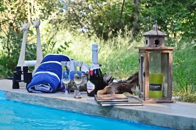 Foxy Crocodile Bush Retreat