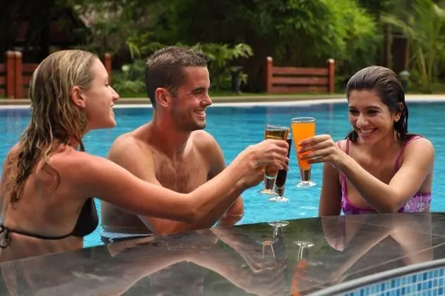Fragrant Nature Backwater Resort & Ayurveda Spa - Havuz