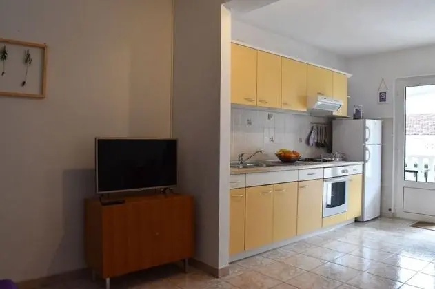 Frama - 3 Apartments - A3 Lavanda - Mutfak