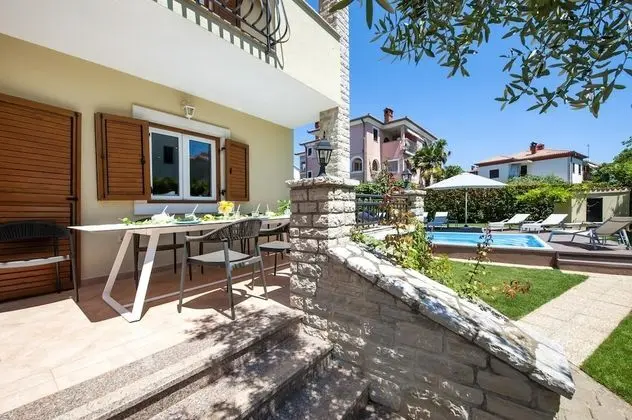 Villa Francesco - Four-bedroom Apartment