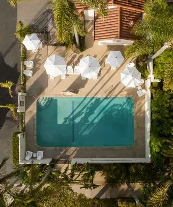 Franciscan Inn & Suites - Havuz