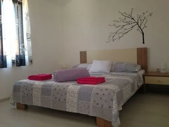 Franco - Secluded Paradise - A3 Franceska - Oda