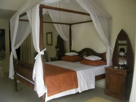 Frangipani Beach Villa - Oda