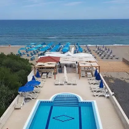 Frank Apartments