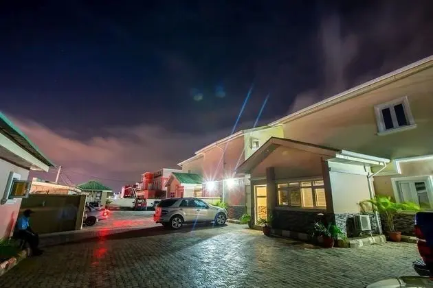 Frankeyz Haven Suites