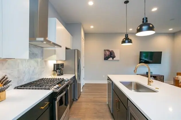 Franklin by Avantstay Trendy Townhouse in Great Location w/ Private Roof Top Patio - İç Mekan