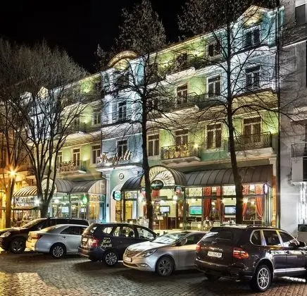 Frapolli Hotel - Dış Mekan
