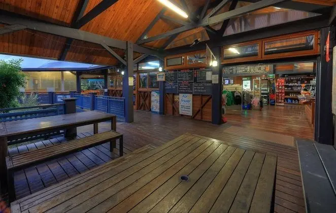 Fraser Island Retreat - Lobi