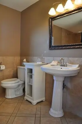 Fraser River Outpost Lodge - Banyo Tipleri