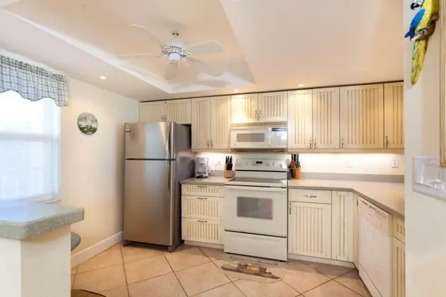 Fred s Eden House Condo - Oda