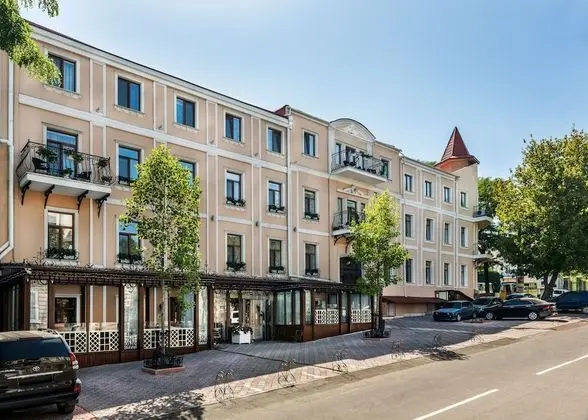 Frederic Koklen Boutique Hotel