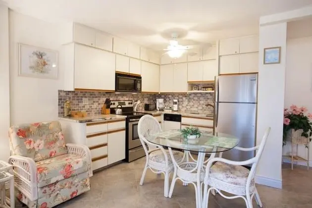 Fred's Estero Beach & Tennis Condo - Mutfak