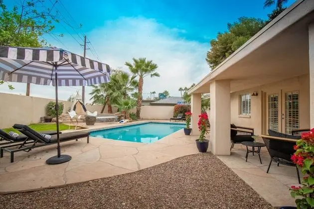Free Bird by Avantstay Desert Villa w/ Pool + Spa 5 Mins to DT Scottsdale