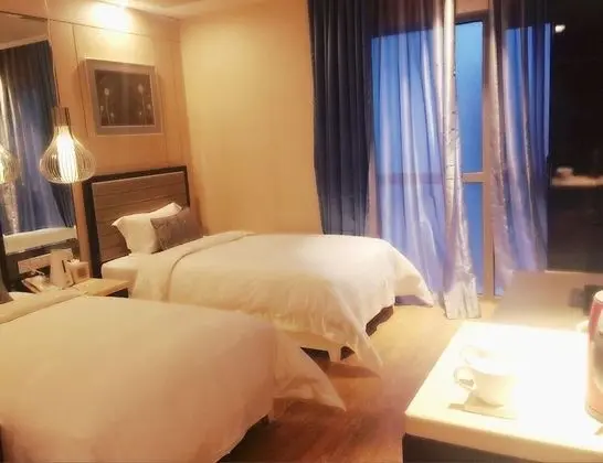 Free Comfort Holiday Hotel Xishan - Oda