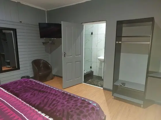 Freedom Media Guest House - Oda