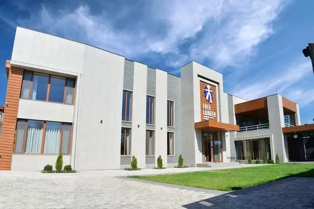 Freelander Work and Travel Hostel