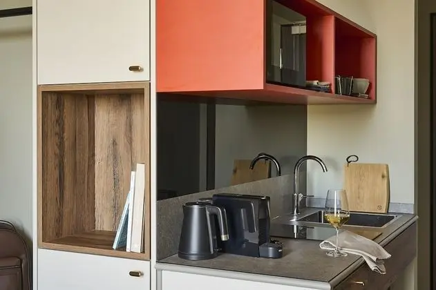 FREIgeist Homes - Serviced Apartments - Mutfak