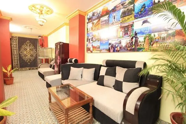 French Breeze Residency - Lobi