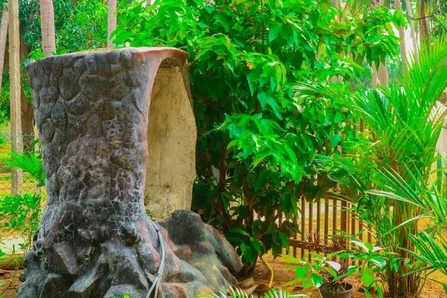 French Garden Eagle wings Inn - Lobi