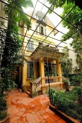 French Styled House - Dış Mekan