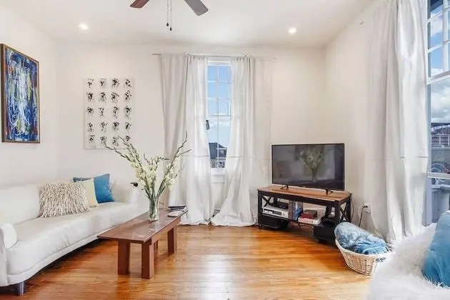 Freret Apartments near Street Car & Tulane - İç Mekan