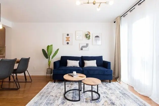 Fresh & Styled 2 Bedroom Apt in Mile End