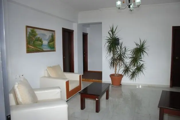 Hotel Freskia - Lobi