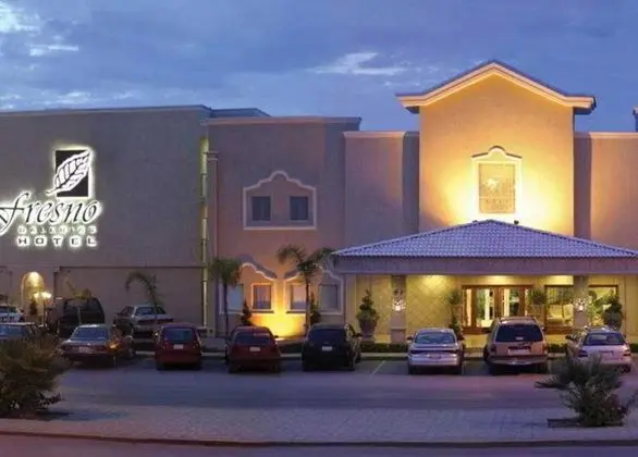 Fresno Galerias - Genel