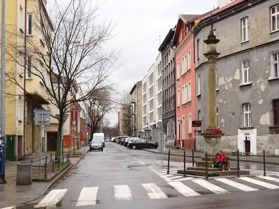 FriendHouse Apartments - Avenue