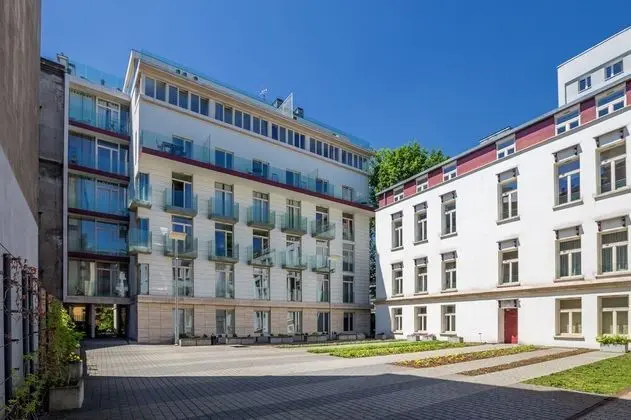 FriendHouse - Sobieski Residence