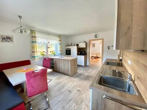 Friendly Holiday Home in Rennweg am Katschberg With Barbecue - Yerinde Yemek